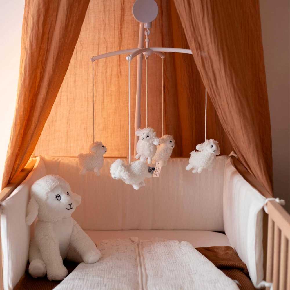 conjunto de móbile para bebé com doudou e cama conjunto de móbile para bebé com doudou e cama