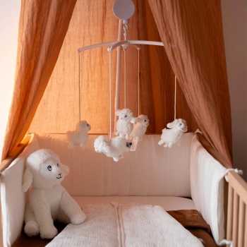 conjunto de móbile para bebé com doudou e cama conjunto de móbile para bebé com doudou e cama