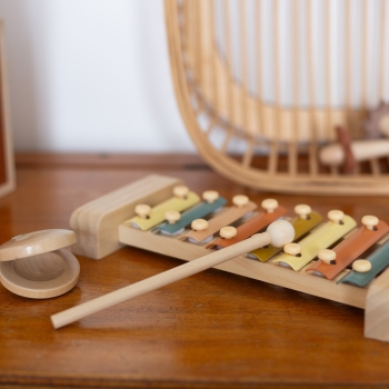 xylophone en bois pour bébé avec castagnettes