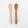 set van twee lepels beige en zand