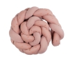 trenza decorativa para la habitación del bebé enrollada