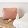 mesa muda-fraldas com bolsa de higiene cor terra de Siena mesa muda-fraldas com bolsa de higiene cor terra de Siena