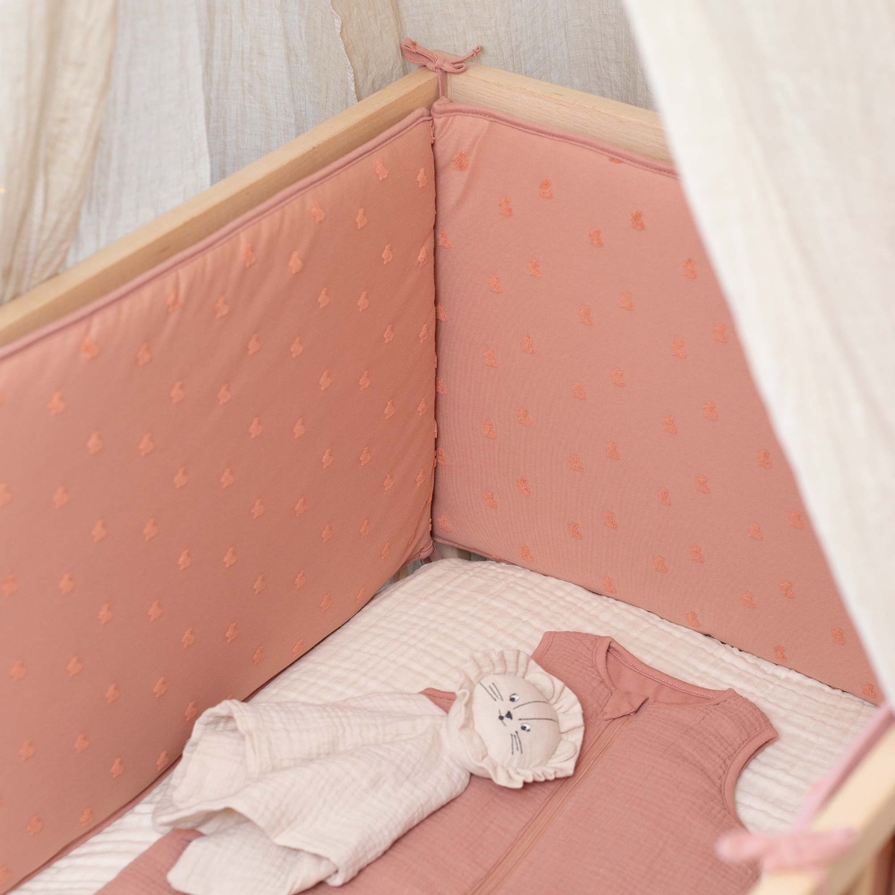 mise en place tour de lit position haute dans lit bébé mise en place tour de lit position haute dans lit bébé