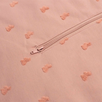 zoom on fabric, patterns and closure of the sienna sleeping bag for baby zoom on fabric, patterns and closure of the sienna sleeping bag for baby