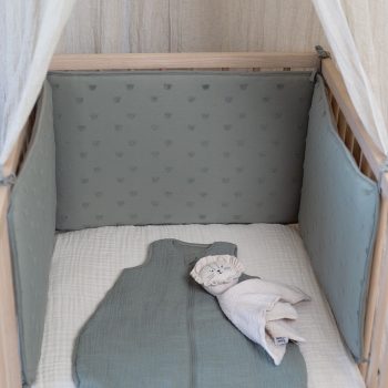 Bedbeschermer in babybedje Bedbeschermer in babybedje