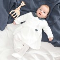 Pijama tipo vestido elegante em azul-marinho e branco