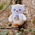 peluche XXL Violette, a coruja, num cenário com uma árvore na floresta peluche XXL Violette, a coruja, num cenário com uma árvore na floresta
