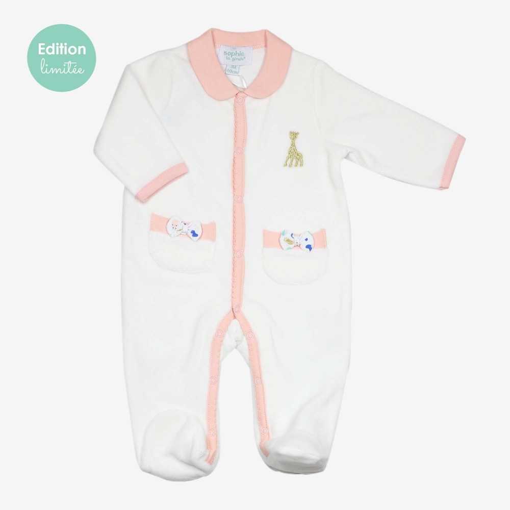 Babygrow de veludo com abertura em Y – ©Sophie la girafe Babygrow de veludo com abertura em Y – ©Sophie la girafe