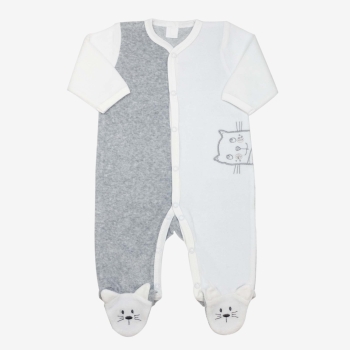Weißer und grauer Baby-Pyjama mit bestickter Katze