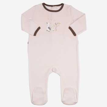 Pijama de bebé cor-de-rosa decorado com uma família de gansos