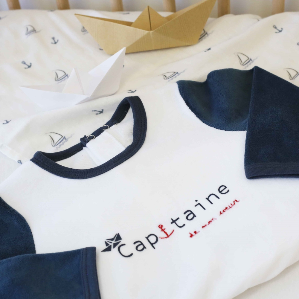 Mise en scène pyjama capitaine