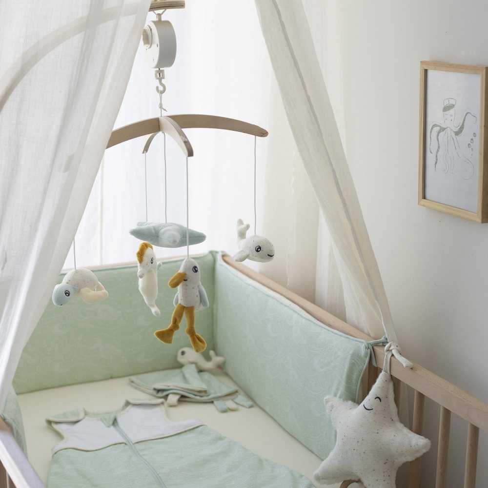 estrela bege com conjunto de roupa de cama verde para bebé estrela bege com conjunto de roupa de cama verde para bebé