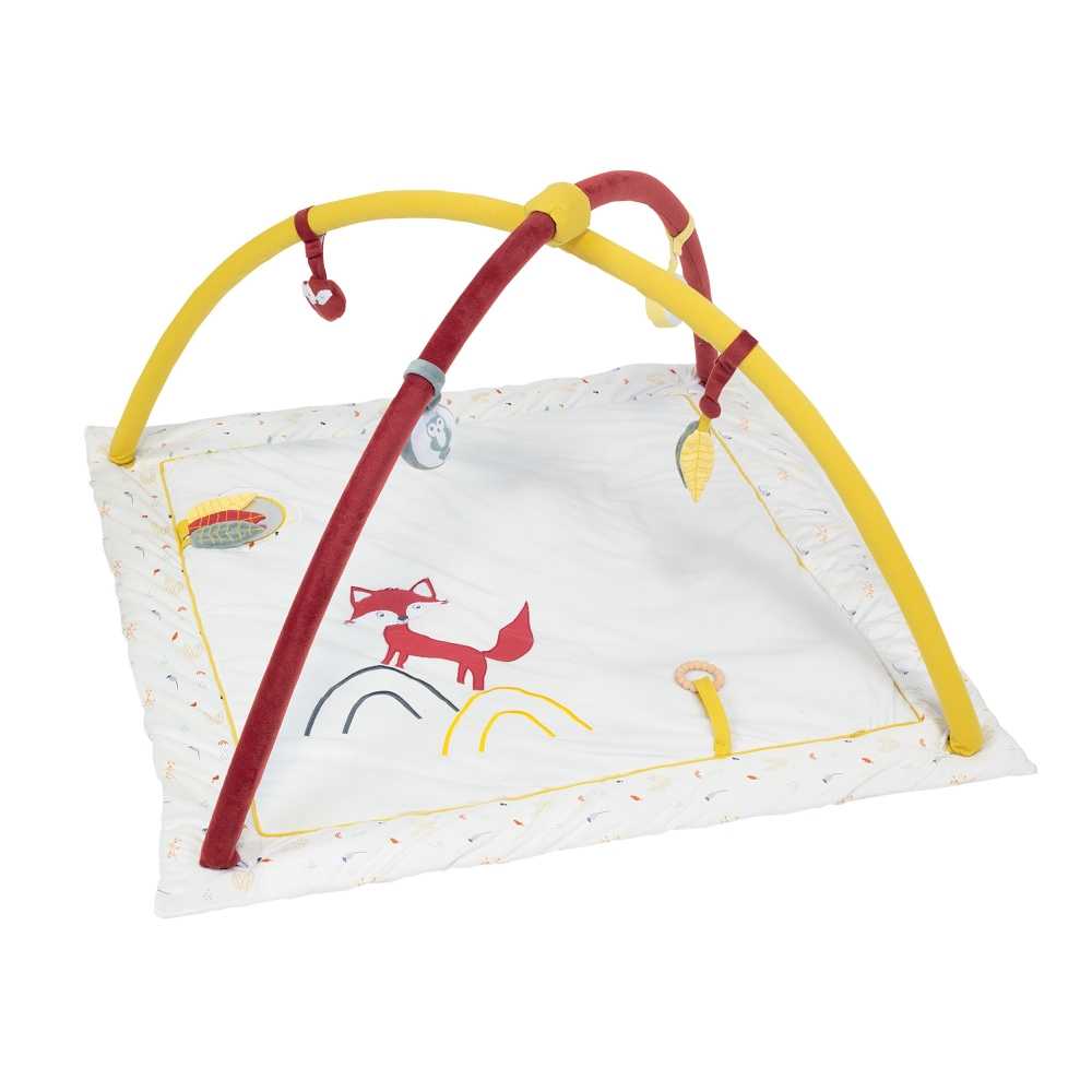 Alfombra de actividades con sus arcos terracota y amarillo mostaza