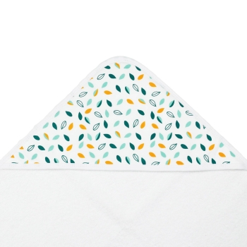 Close-up of the hood of the leaf bath cape