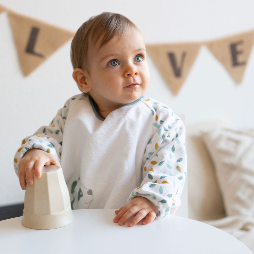 Bavoir tablier en éponge pour bébé moutarde et sauge Bavoir tablier en éponge pour bébé moutarde et sauge